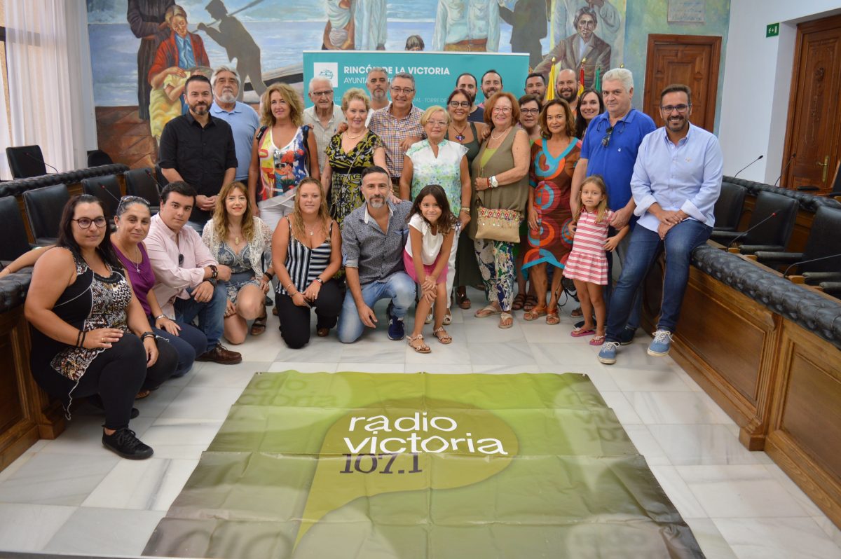 Encogimiento Especialidad Brillante Radio Victoria presenta la programación para la nueva temporada en Rincón  de la Victoria - AxarquiaPlus
