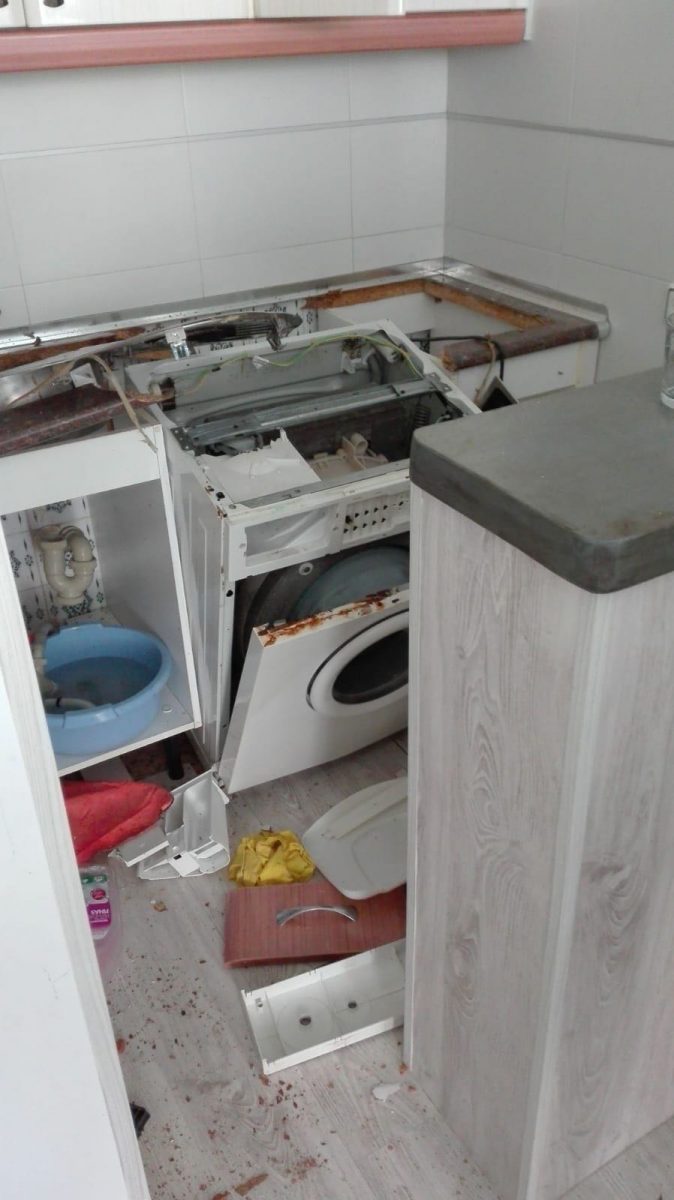 igual Iniciativa erupción Última hora: explota una lavadora en una vivienda de Torre del Mar -  AxarquiaPlus