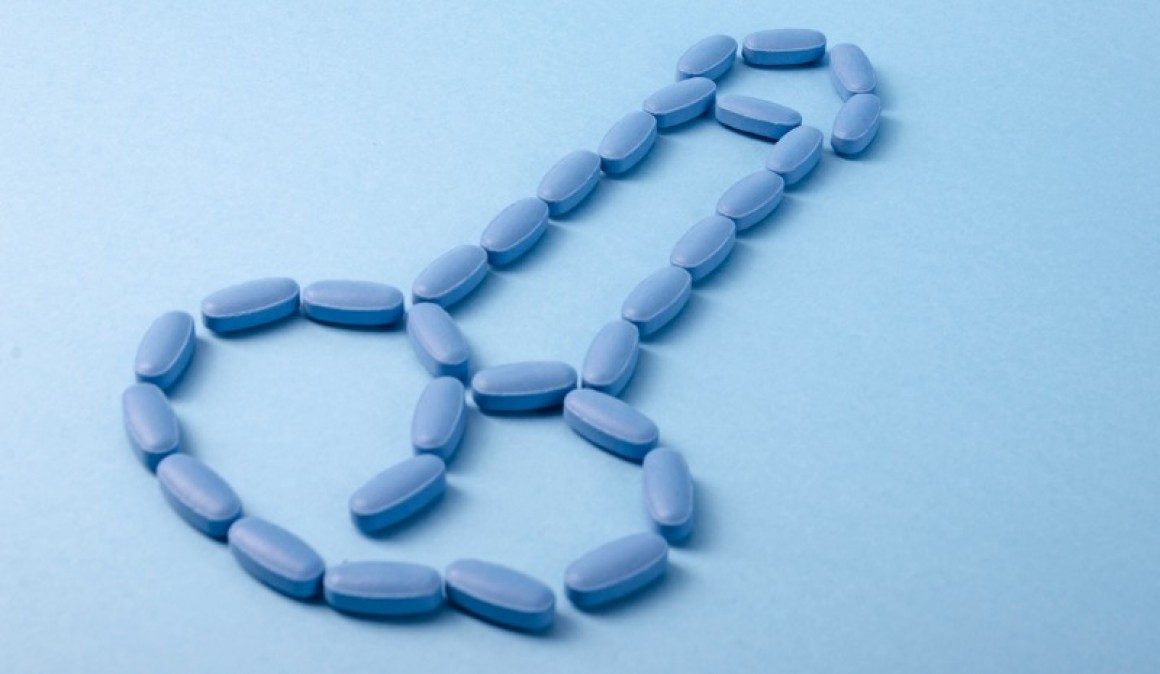 El milagrito azul, la Viagra cumple 20 años, la pastilla que nació por  error - AxarquiaPlus