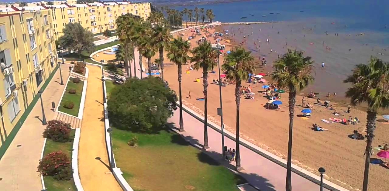 cero Español caja de cartón Fallece una mujer ahogada en la playa de la Cachucha, en Puerto Real -  AxarquiaPlus